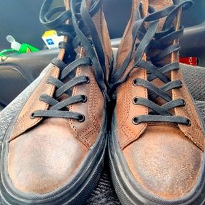 FRYE VARICK HIGH TOP . LIKE NEW MESN SIZE 10.5